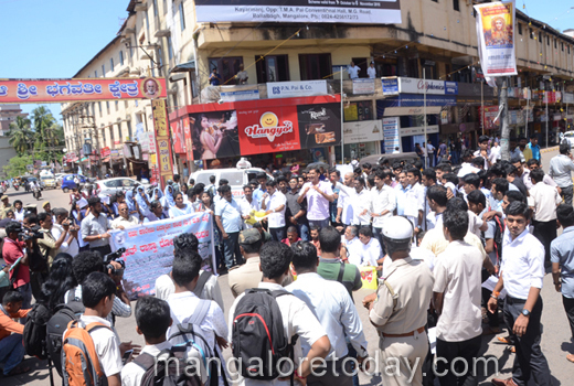 PROTEST 1